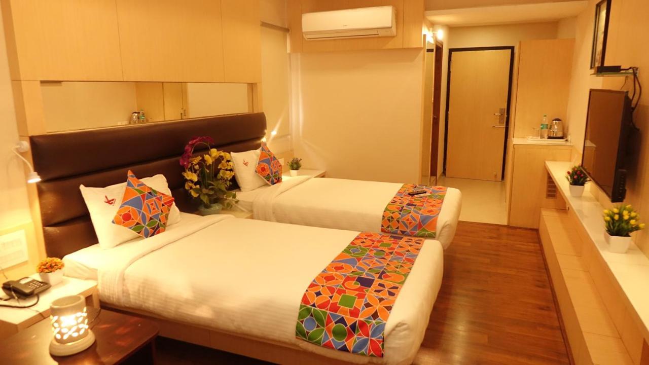 Ksquare Hotel Chennai Exterior foto